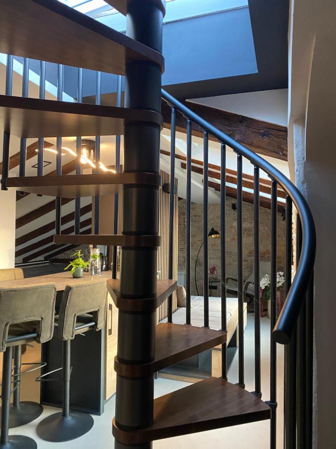 Appartamento Castropola Views With Private Parking Esterno foto